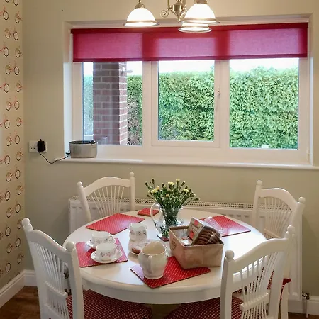 Carr House * Cayton